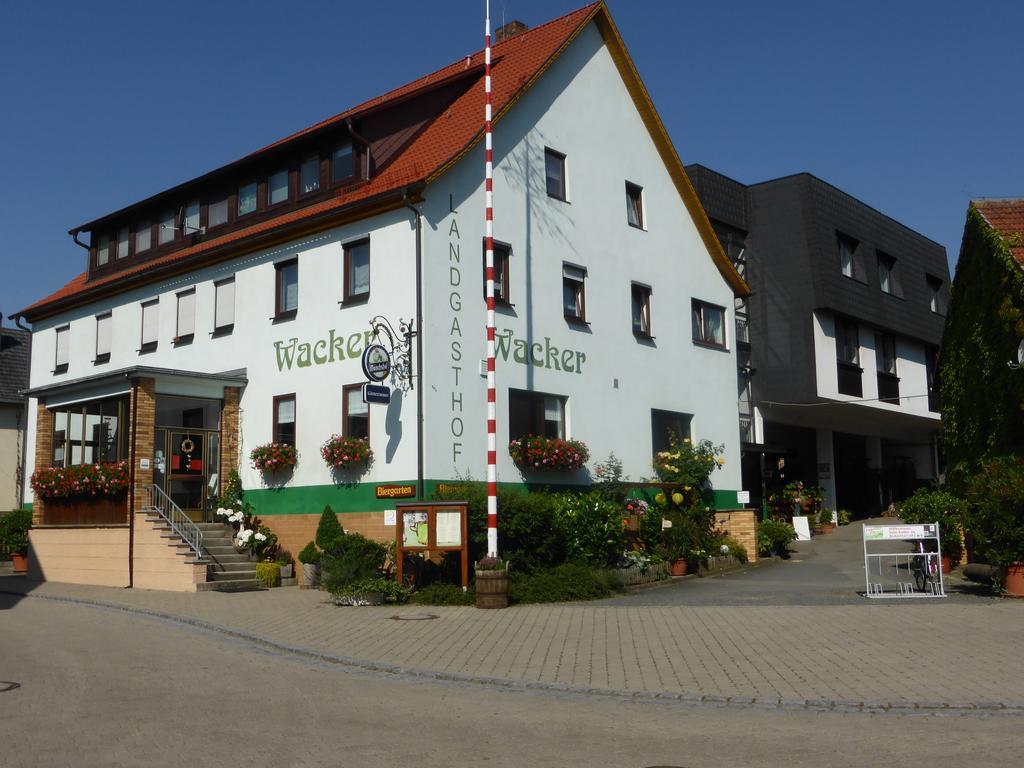 Hotel Landgasthof Wacker Bad Rodach Exterior foto