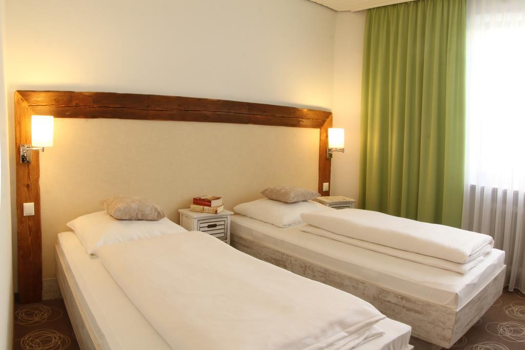 Hotel Landgasthof Wacker Bad Rodach Zimmer foto